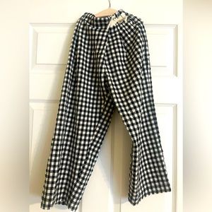 Zara Baggy and Pull-on Fit Gingham Buffalo Check Pants